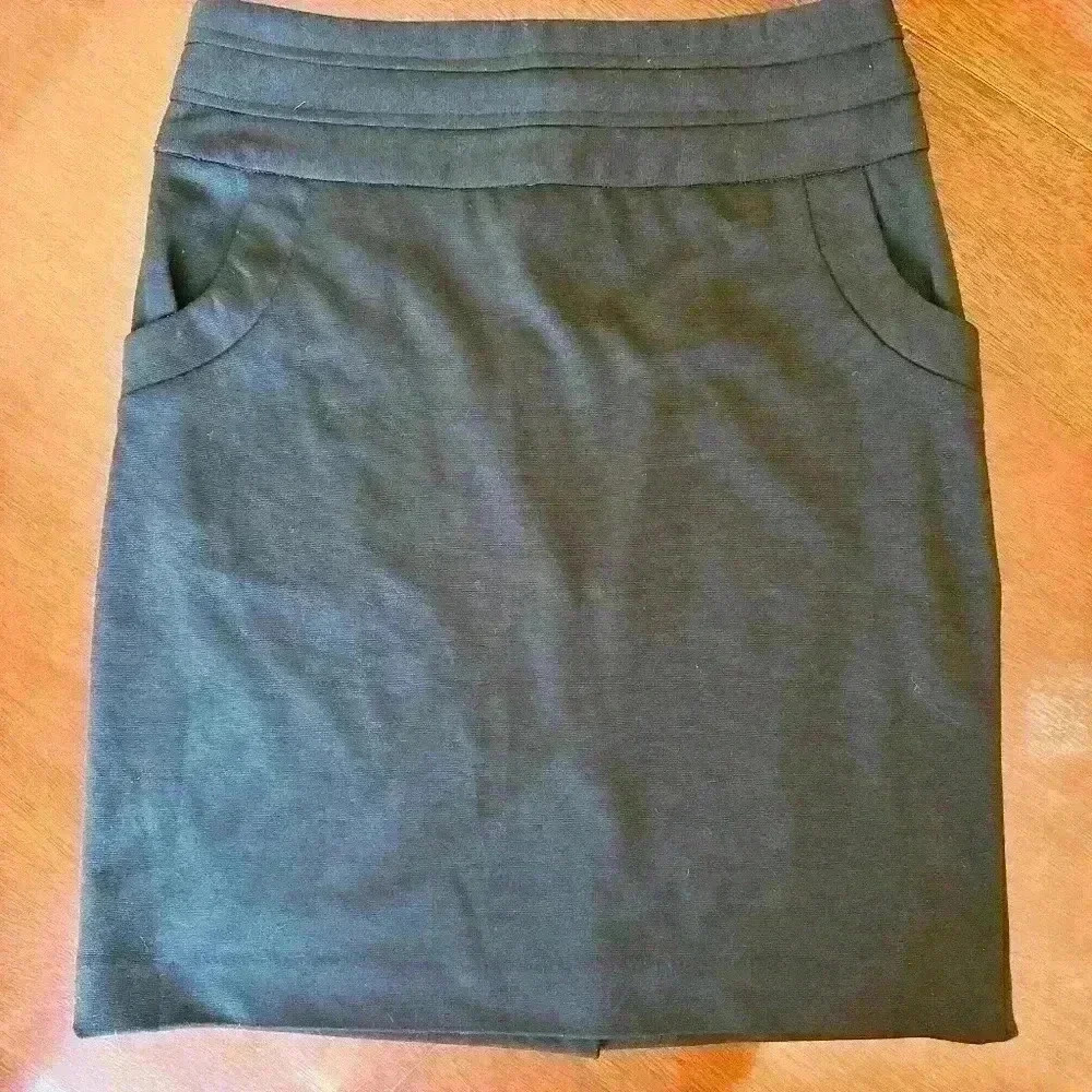Suzabelle Black Fully Lined Pencil skirt with pockets- Size Medium - Picture 2 of 7